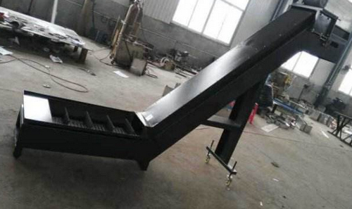 鏈?zhǔn)脚畔髌鱬k刮板式排削器